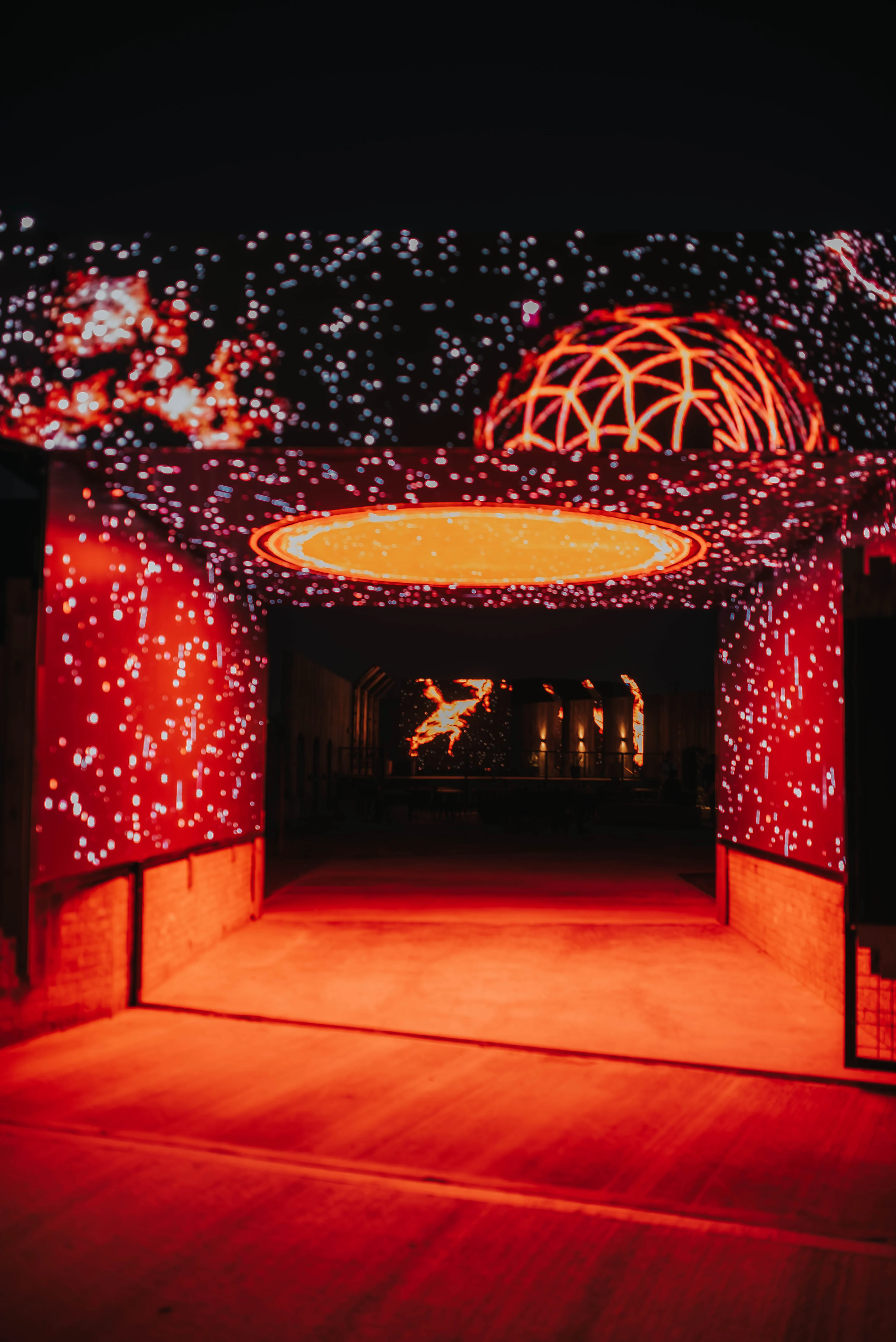 Sala del domo con cielo estrellado